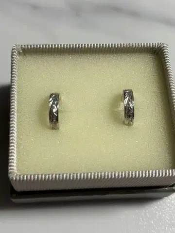 k14wg 하와이안 후프 귀걸이 엘레강트 조각