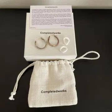 참 포함 completedworks 귀걸이 컴프리웍스