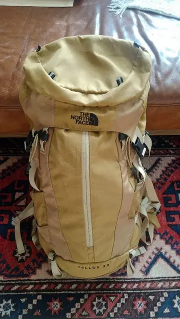 THE NORTH FACE TELLUS 32 베이지 백팩