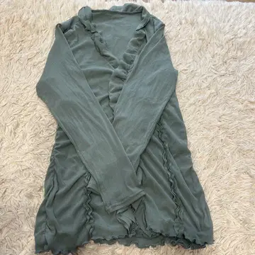 프릴 달린 그린 가디건