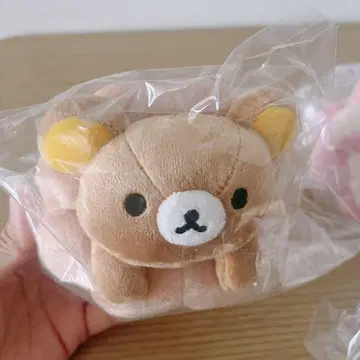 리락쿠마 x 미스터도넛 봉제 인형 키링