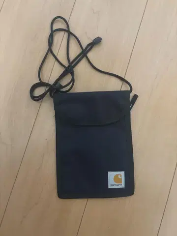 Carhartt 블랙 사코슈