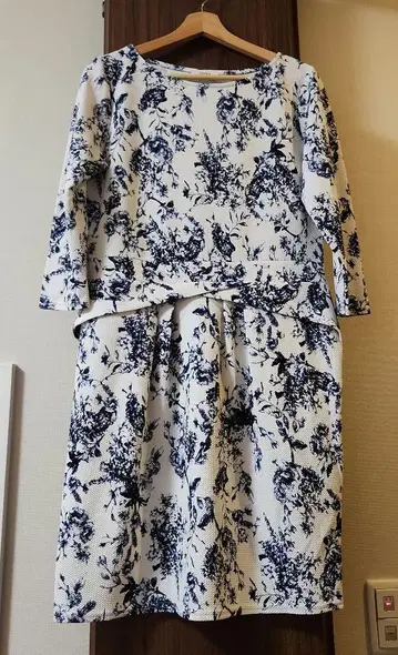 새상품급 EGERIE 원피스 LIBERTY