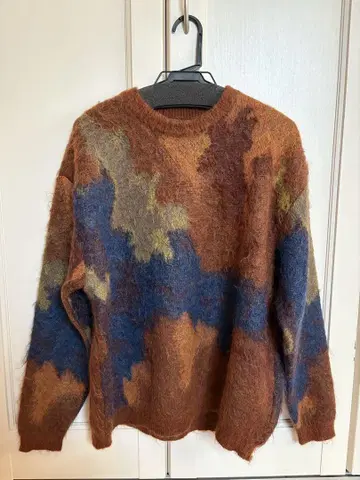 YOKE STILL JACQUARD 크루넥 사이즈 2