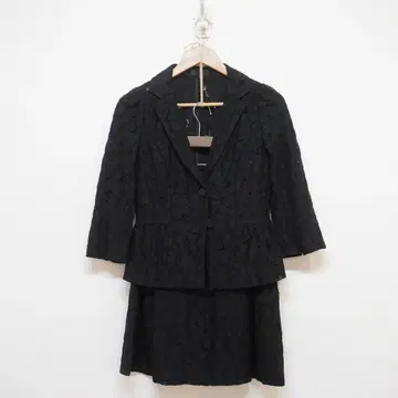 TO BE CHIC (40) 자켓 스커트 세트 상하의 세트 수트