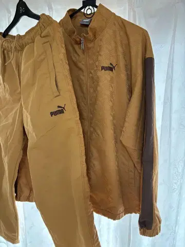 PUMA 브라운 저리 상하의 세트