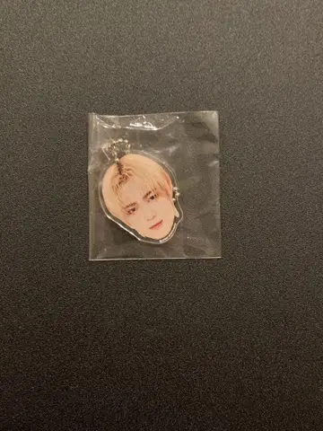 INI 사노 유다이 캡슐 토이 얼굴 아크릴 키링
