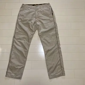 00s GOODENOUGH 굿이너프 카모플라주 파이핑 치노 팬츠