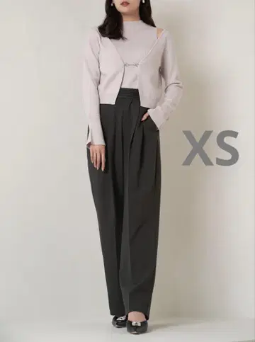 Her lip to Manhattan Straight-Leg Pants