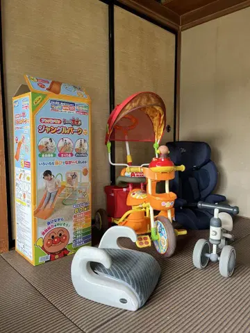 호빵맨 삼륜 자동차, 차일드 시트 외 총 5점.