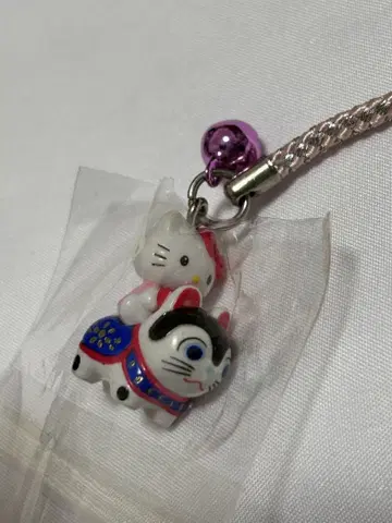 고토치 키티 [도쿄 한정판] 이누하리코 핑크 버전