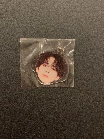 INI 니시 히로토 캡슐 토이 얼굴 아크릴 키링