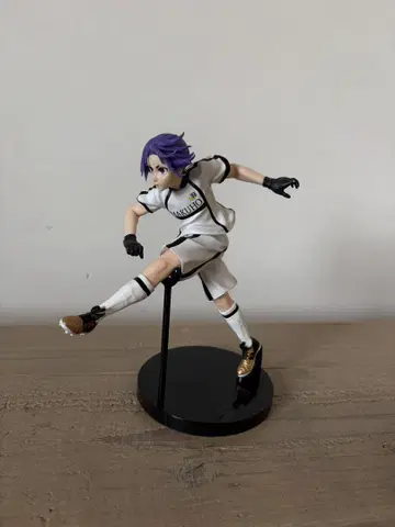 극장판 블루 록 EPISODE 나기 미카게 레오 피규어