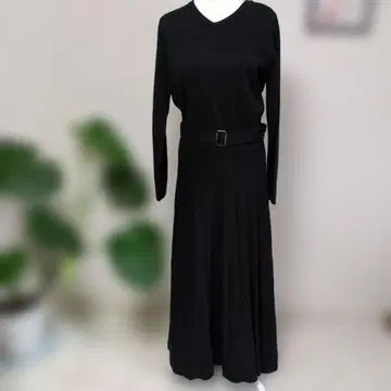 블랙 V넥 긴팔 니트 원피스 큰 키 L