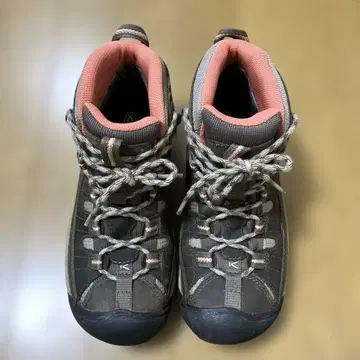 [새상품급] keen 트레킹 슈즈, 등산화 23.5cm