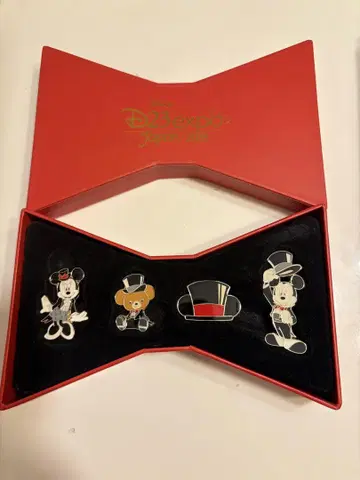 Disney D23 Expo Japan 2018 핀 배지 세트
