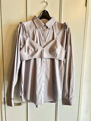 LAGUA GEM 라이트 그레이 셔츠 블라우스