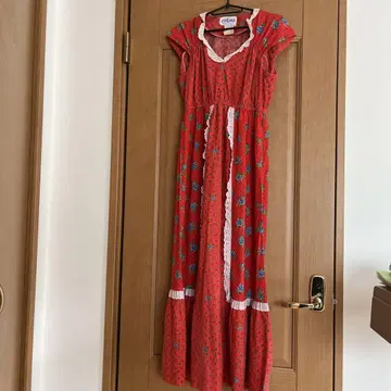 새상품급 Mako Hawaii 빨간색 꽃무늬 롱 드레스 사이즈 9