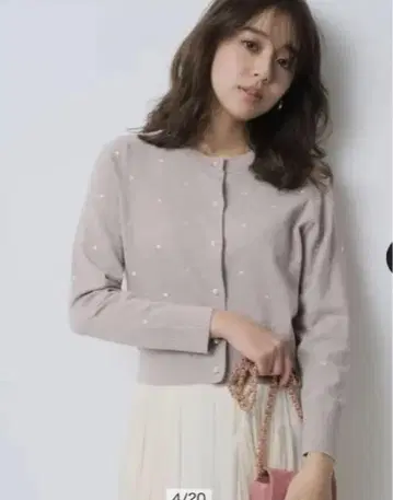 JUSGLITTY 자수 라메 도트 가디건 (유라쿠초 마루이 한정 컬러)