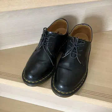닥터마틴 25.0cm UK6 사이즈