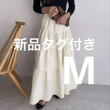 새상품 필루 FILLOU 부클레 자카드 티어드 맥시 스커트
