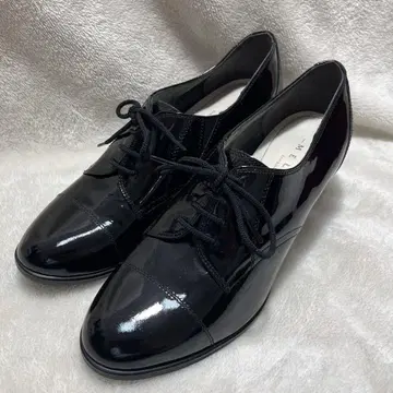 컨디션 최상 MELMO femminile 가죽 신발 에나멜 24cm 블랙