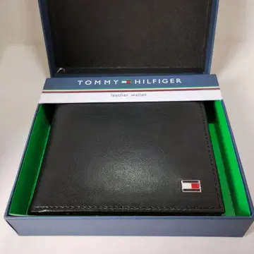 TOMMY HILFIGER 블랙 가죽 접이식 지갑