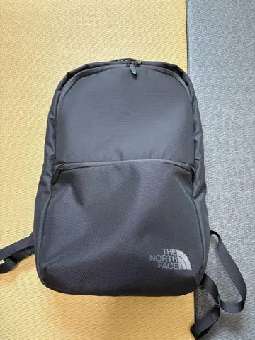 Shuttle Daypack Slim 현행 모델 NM82330