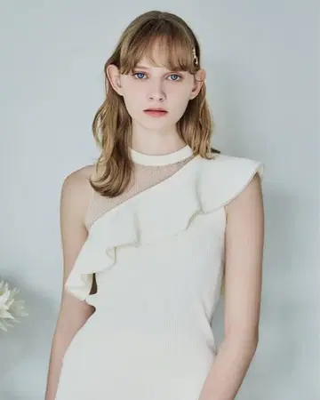 riu r짱 Openwork frill knit 화이트