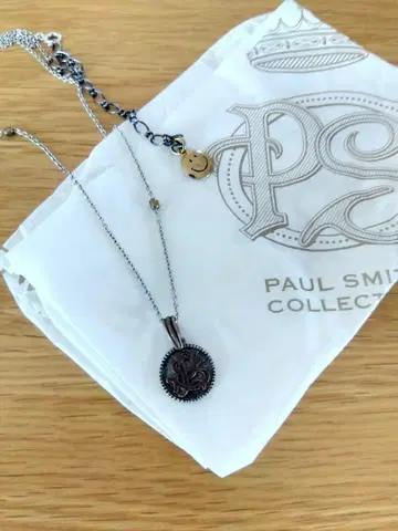 Paul Smith 메달형 목걸이