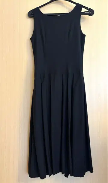 Theory luxe / 띠어리 블랙 슬리브리스 원피스