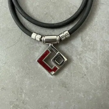 코란토테 목걸이
