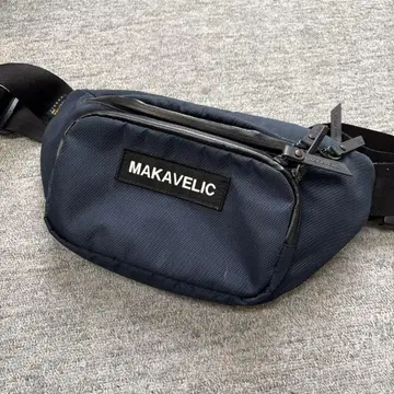 MAKAVELIC 바디백 네이비