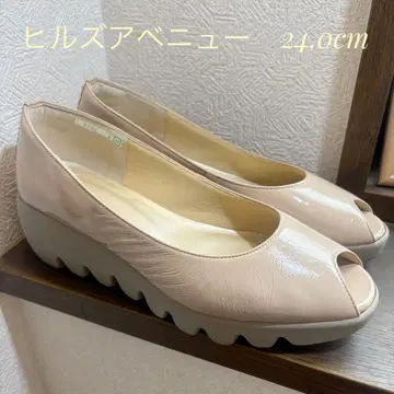 새상품급 힐즈아베뉴 웨이브 밑창 펌프스 에나멜 24.0cm