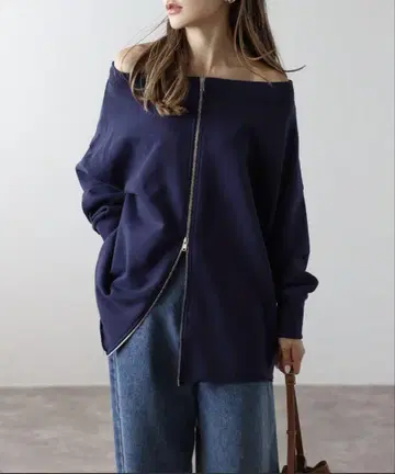 앞뒤 2way 오프숄더 지퍼 맨투맨