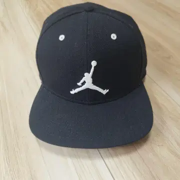 Jordan 점프맨 로고 스냅백 캡