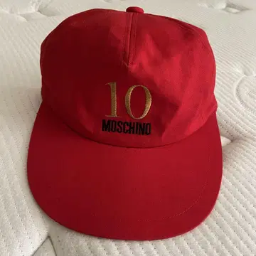 MOSCHINO 레드 캡 모스키노 빈티지