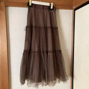브라운 도트 무늬 튤 롱 스커트