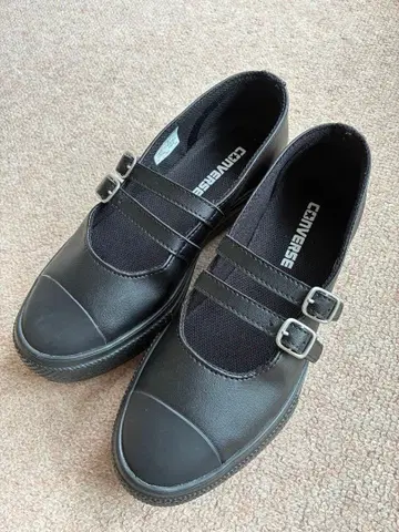 CONVERSE 블랙 메리 제인 스니커즈