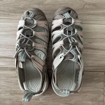 KEEN WHISPER 위스퍼 23.5cm