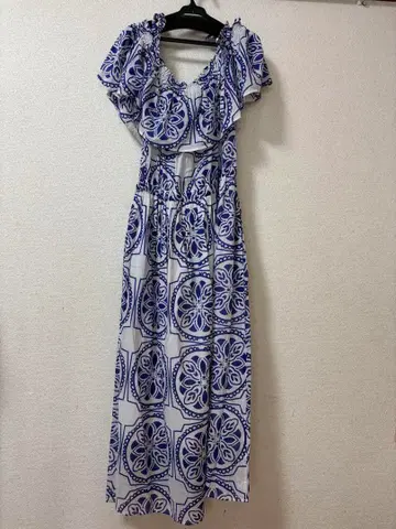 오프숄더 꽃무늬 원피스 S 그레이스 콘티넨탈 클래스 택 포함