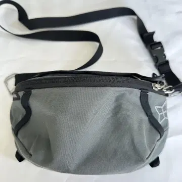PAAGO WORKS 힙색 그레이
