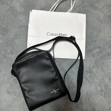 캘빈 클라인 진스 블랙 숄더백