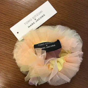 TOMO KOIZUMI MARC JACOBS 콜라보 스크런치