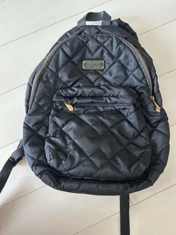 5회 사용 MARC BY MARC JACOBS 퀼팅 백팩