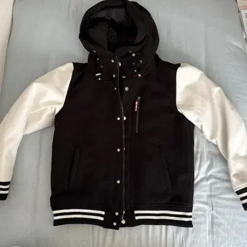 BEAMS Heart 바시티 자켓 블랙 M