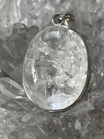 새상품 쿼츠인쿼츠 오벌 참 실버925