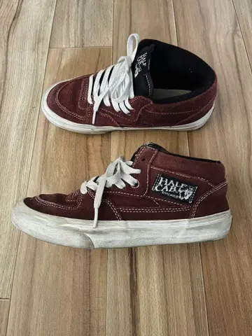 Vans 하프캡 버건디 스웨이드 22.5cm