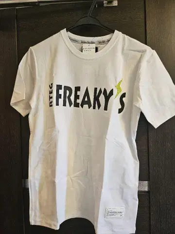 FREAKY'S 화이트 T셔츠