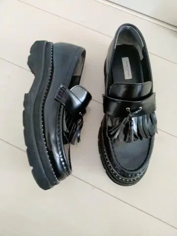 UNITEDARROWS 태슬 로퍼 37 블랙